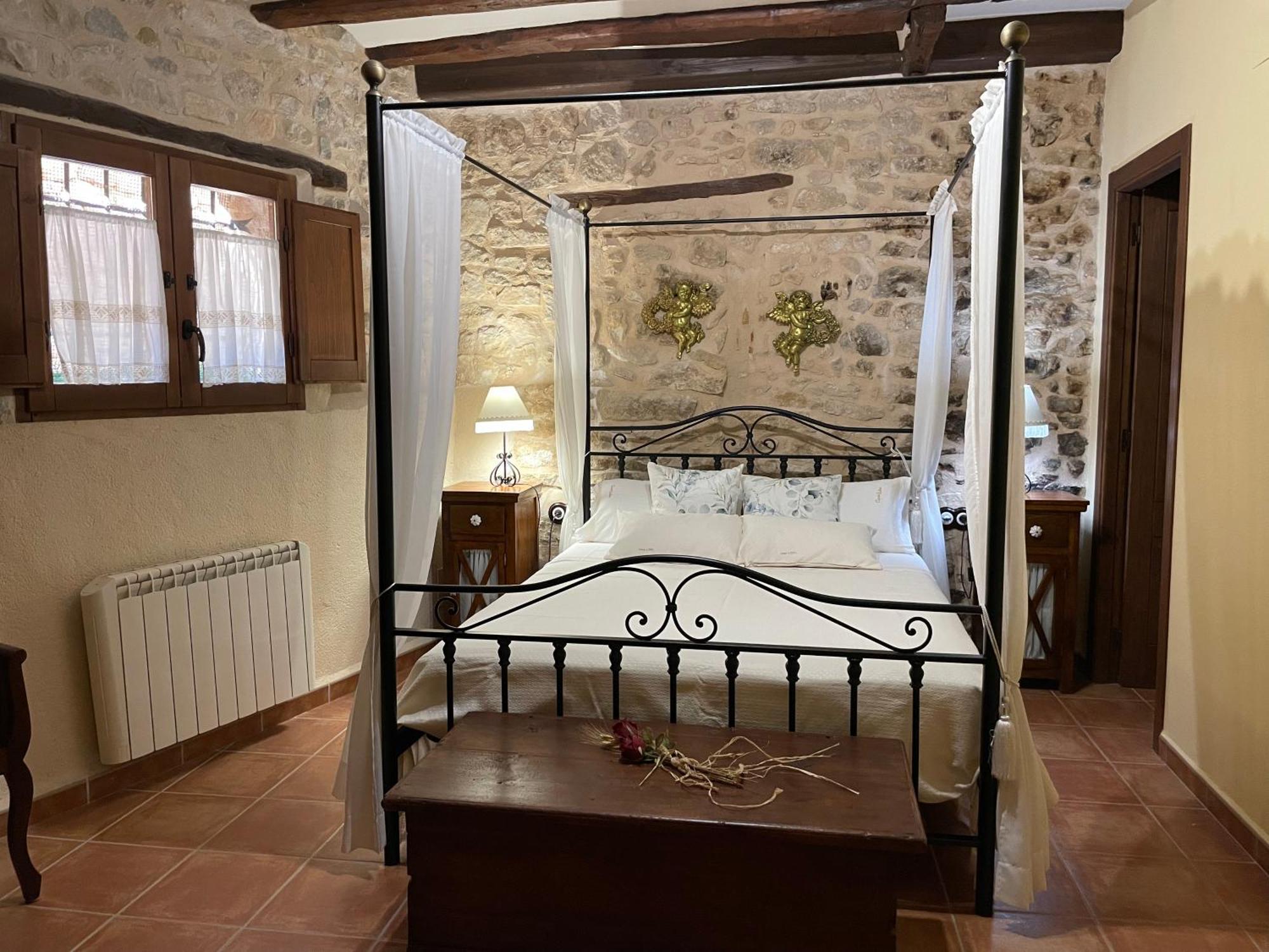 Casa Lidia - Antigua Posada Real バルデロブレス エクステリア 写真